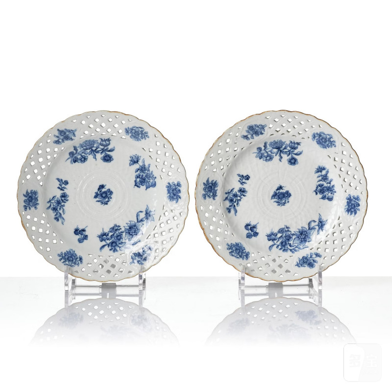 A set of 11 blue and white dessert plates, - 图5